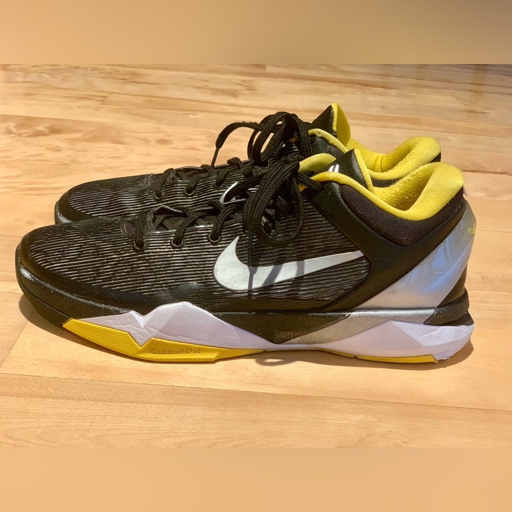 2011 Zoom Kobe 7 Supreme 'Del Sol' (Size 9.5 US)
